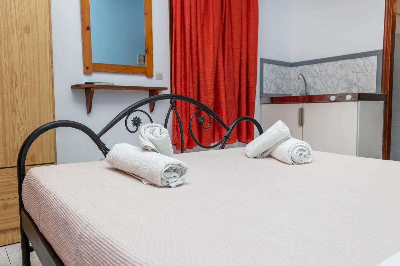 Depis Economy Apartments Naxos City Exteriér fotografie