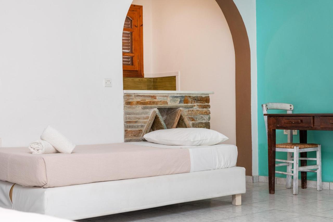 Depis Economy Apartments Naxos City Exteriér fotografie